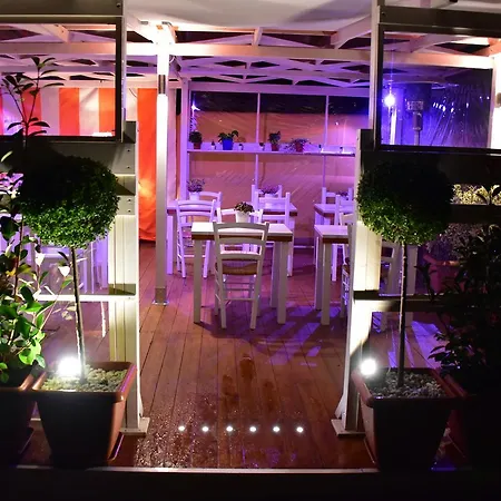 Couette-café Quodlibet 2*