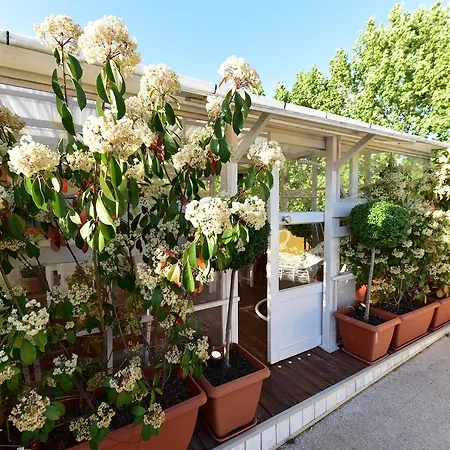 Quodlibet Bed & Breakfast 4*